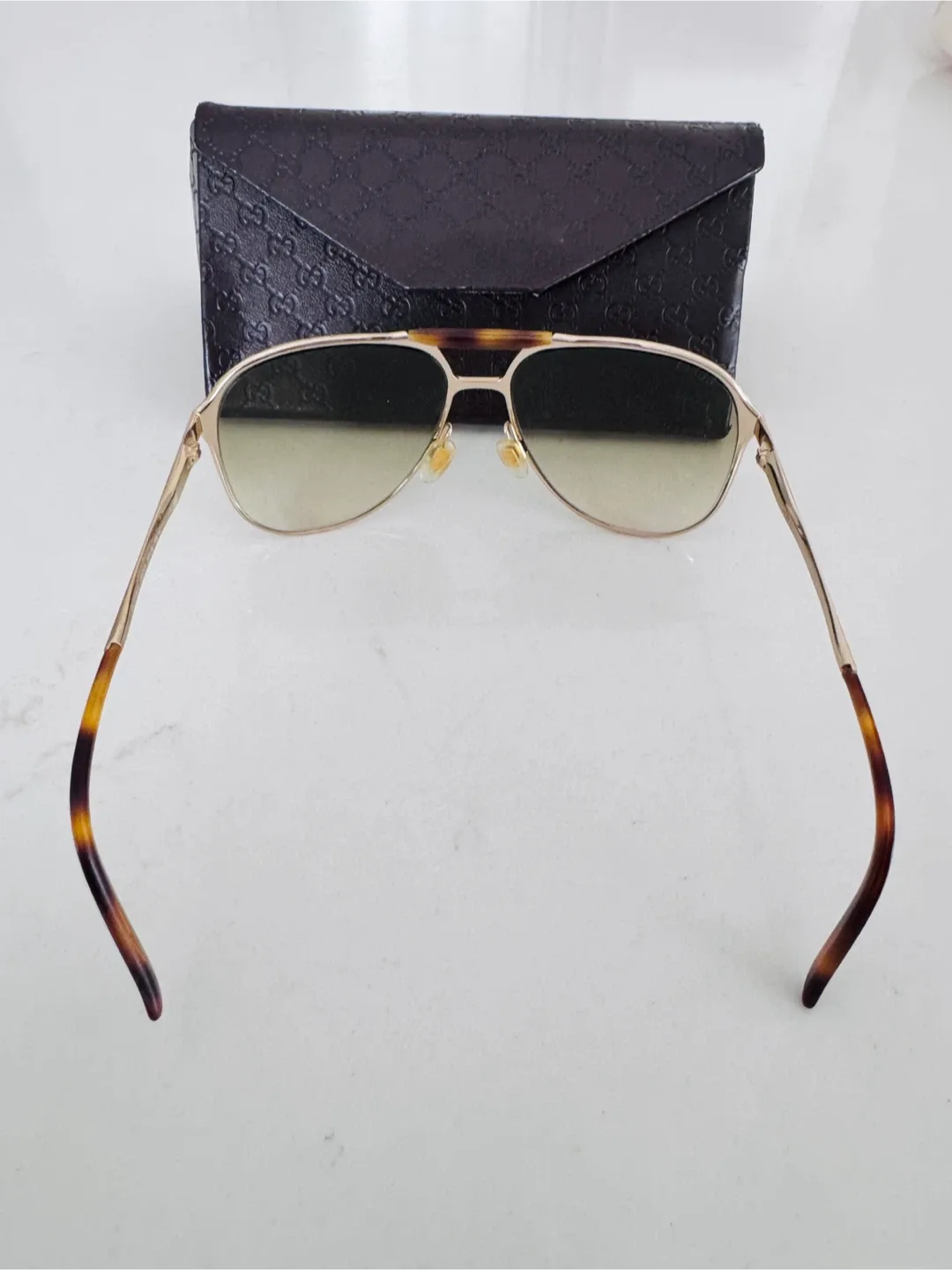Gucci Aviator Sunglasses with Case image indicator(3)
