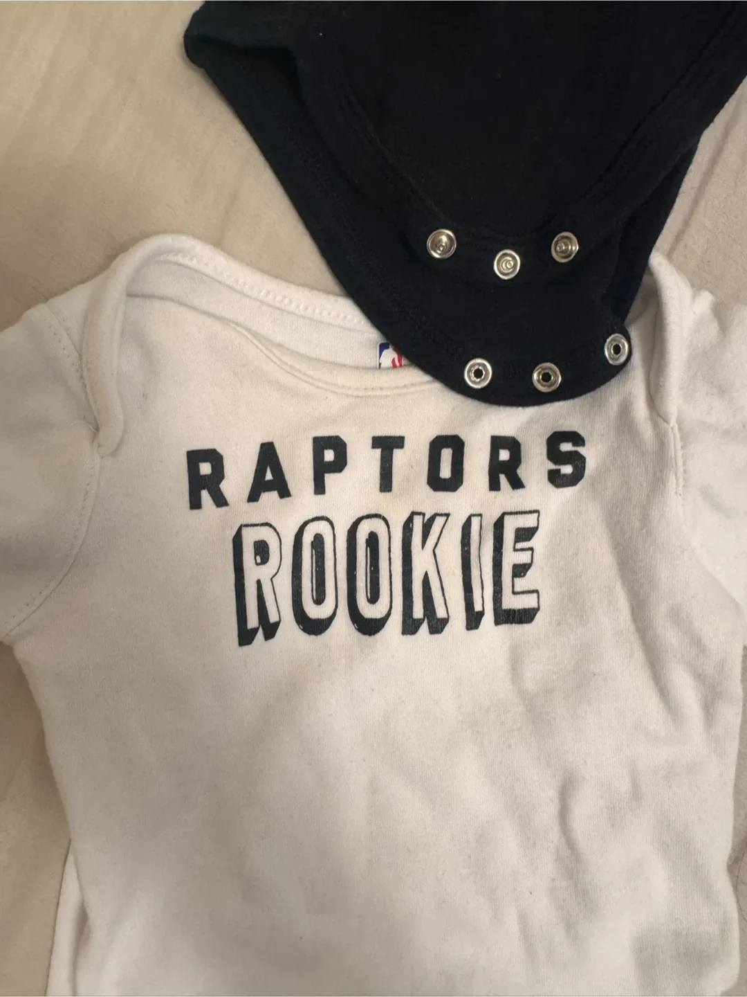 Toronto Raptors Baby Clothes Bundle Size 6-12 months image indicator(5)