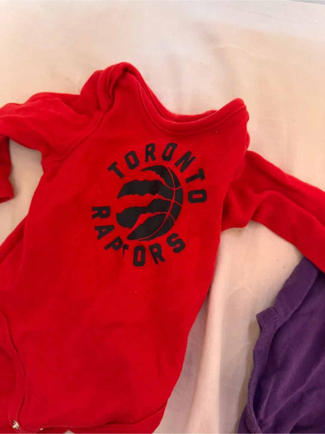Toronto Raptors Baby Clothes Bundle Size 6-12 months image indicator(10)
