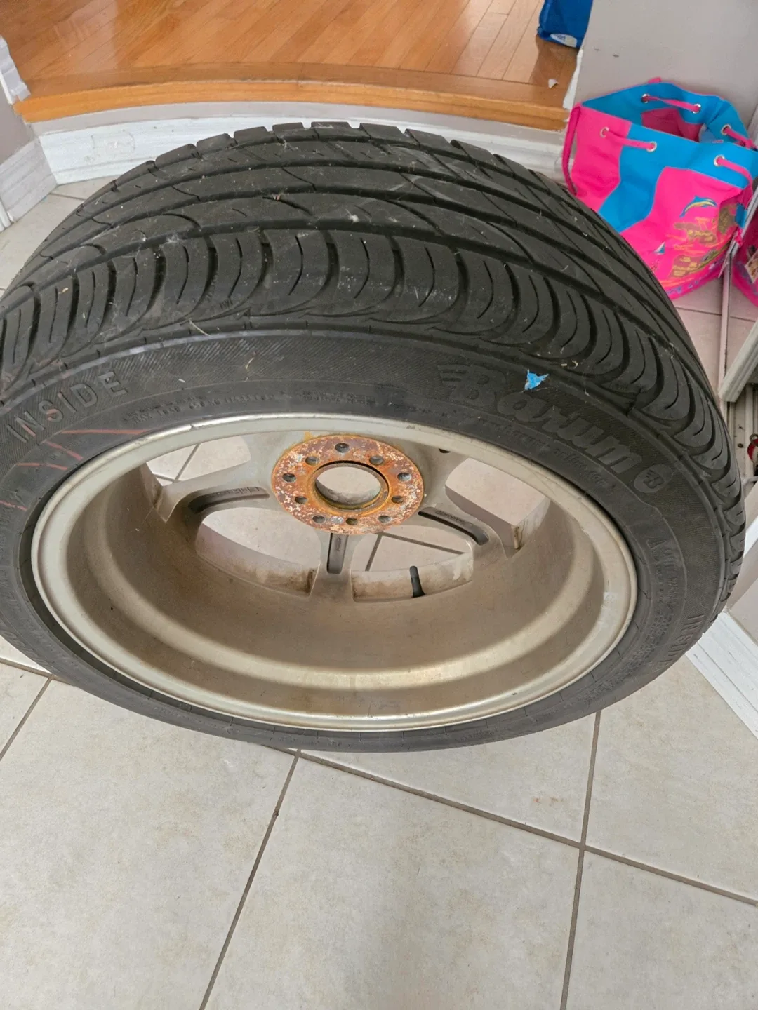 205/50ZR17 93W Tire with Silver Rim image indicator(4)