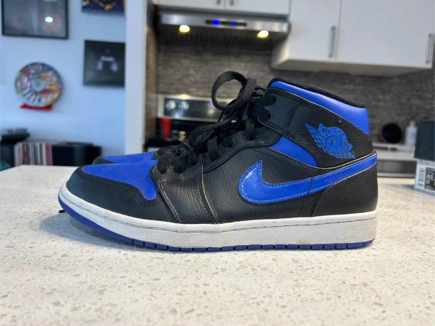 Air Jordan 1 Mid Hyper Royal Black Size 10 thumbnail