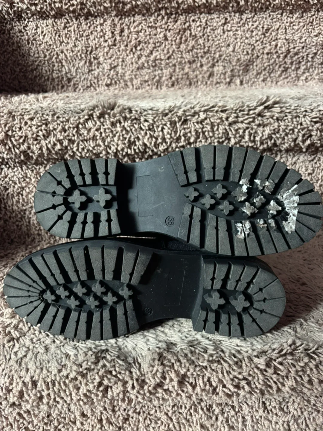 Steve Madden Black Chelsea Boots Size 8 image indicator(4)