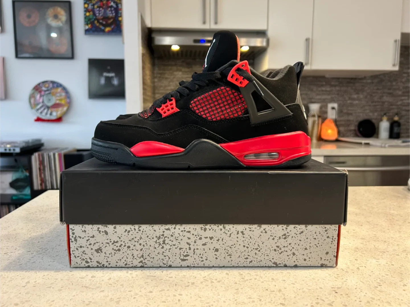 Air Jordan 4 Retro Bred thumbnail
