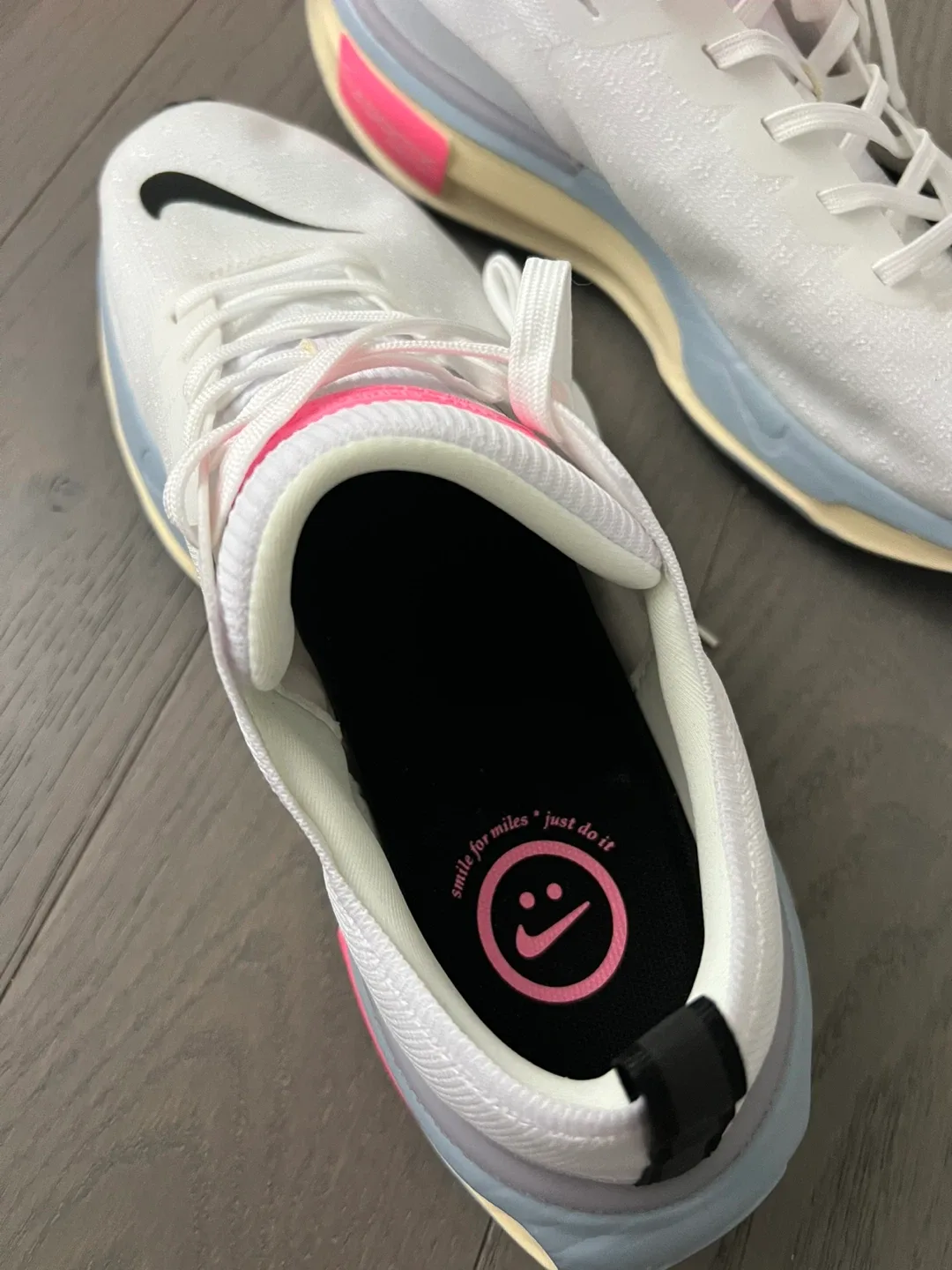 Nike ZoomX Invincible Run Flynit 3 White, Size 10 image indicator(2)