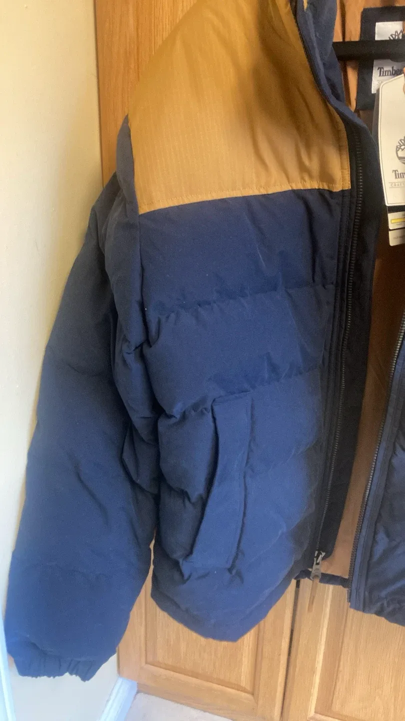 Timberland Puffer Jacket - Size L image indicator(4)