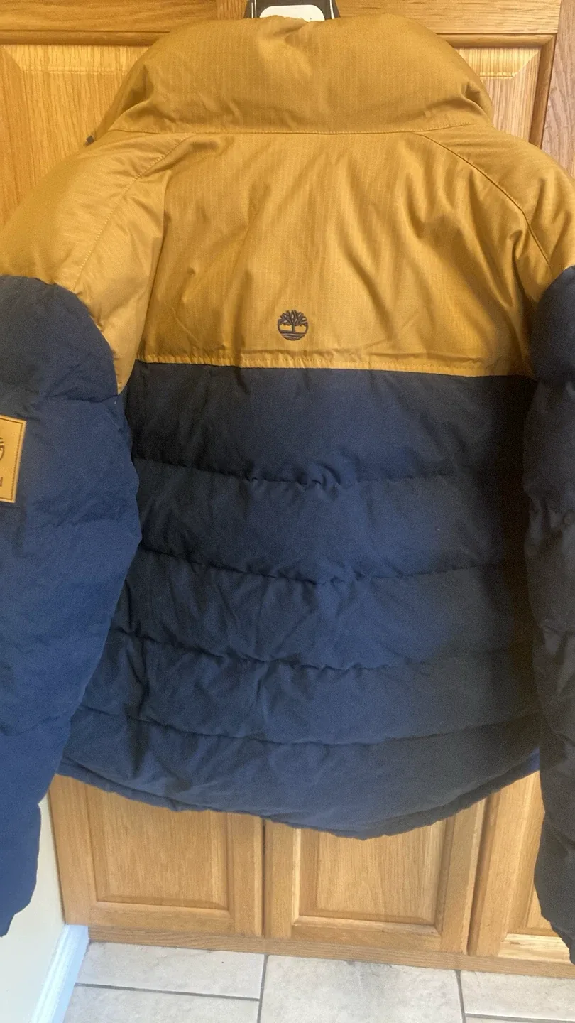 Timberland Puffer Jacket - Size L image indicator(2)