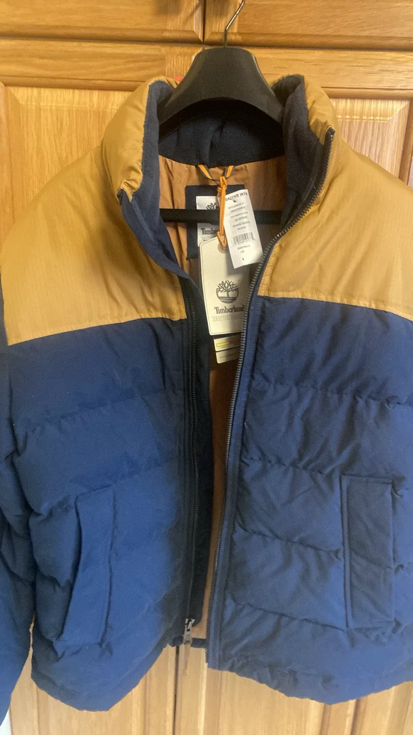Timberland Puffer Jacket - Size L image indicator(3)