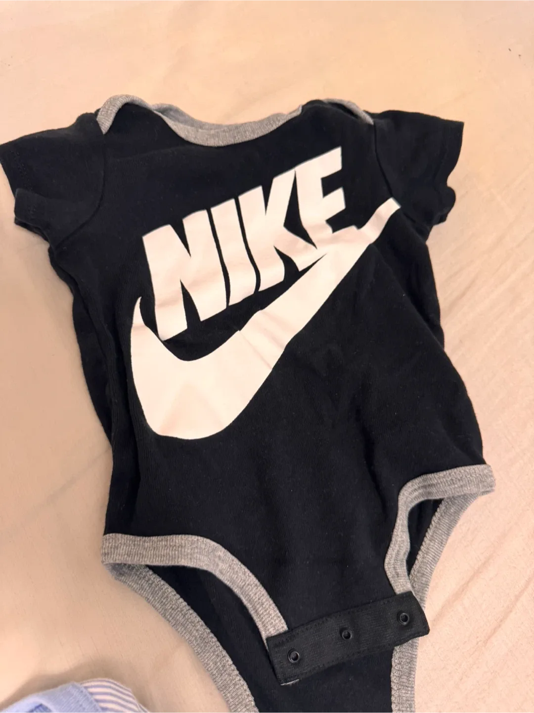 Nike Baby Onesies image indicator(3)