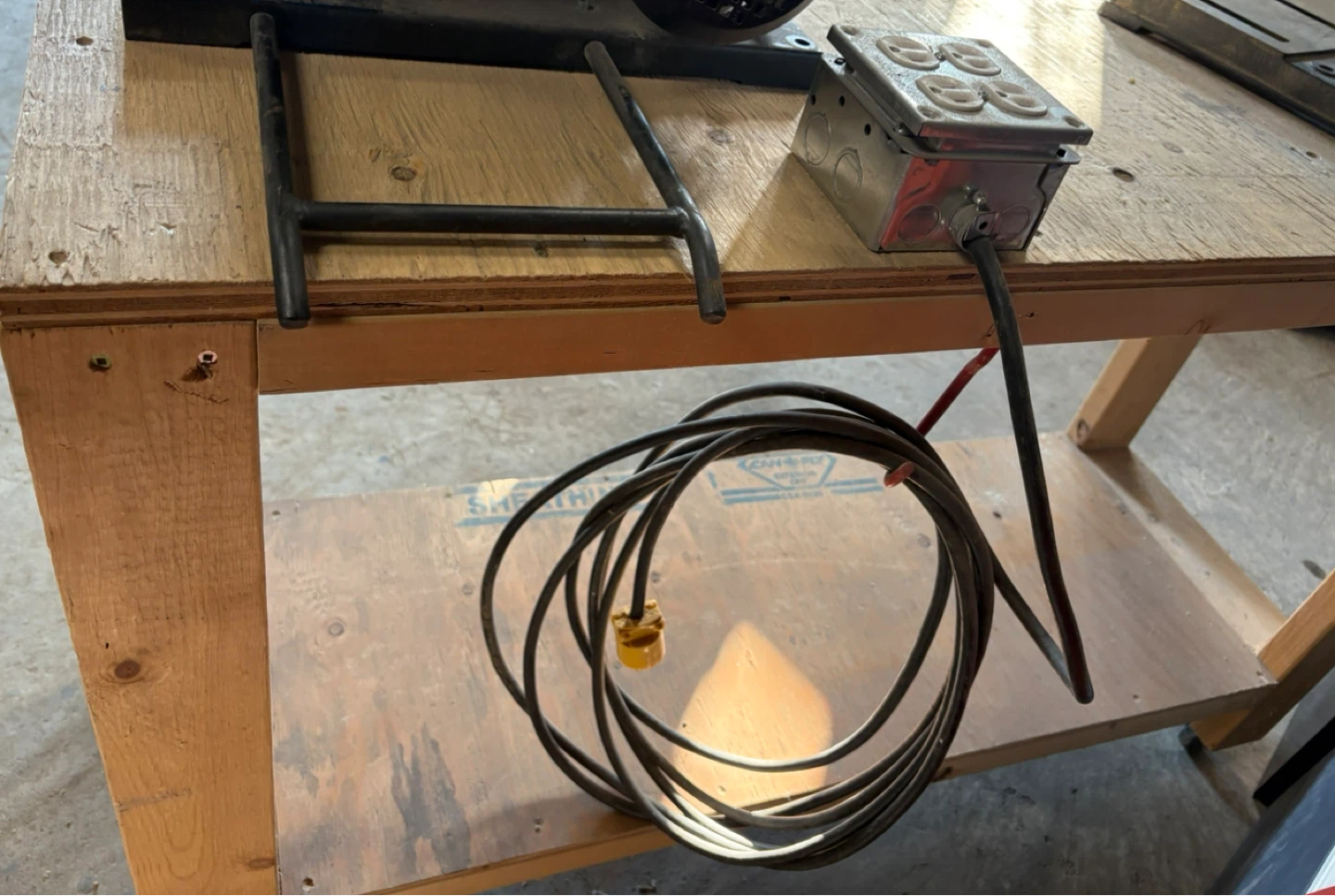 DIY Workbench with power