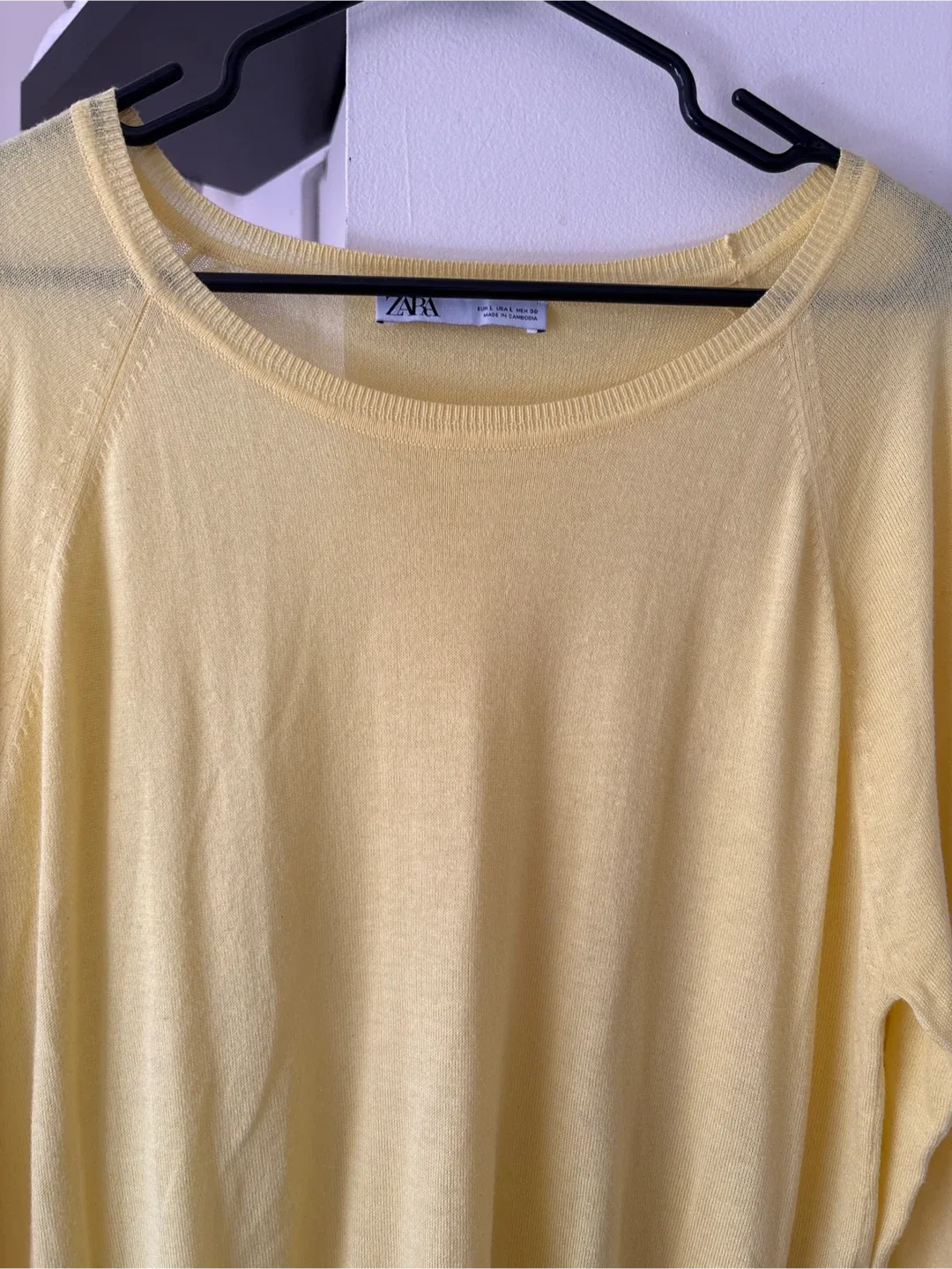 Zara Yellow Knit Sweater - Size L image indicator(2)
