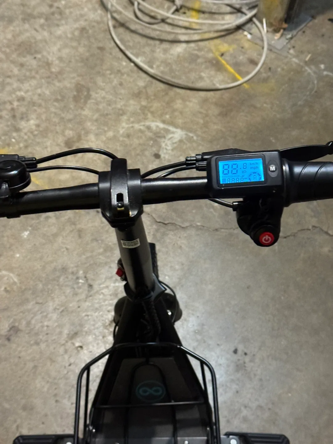 Electric Scooter with Seat & Basket image indicator(2)
