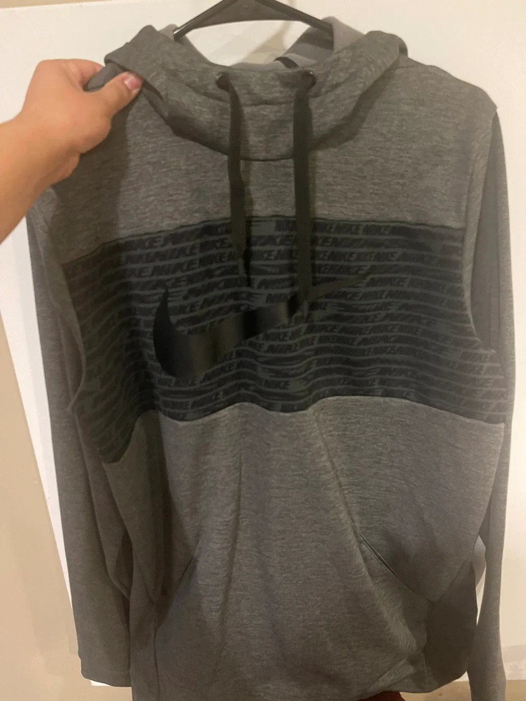 Men’s Nike hoodie pullover sweater image indicator(2)
