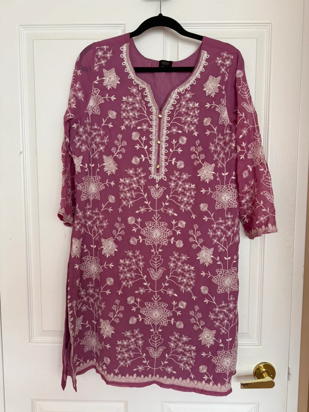 Embroidered Kurta Set - XL( ✅ Price Negotiable) WORN ONCE ONLY!! image indicator(2)