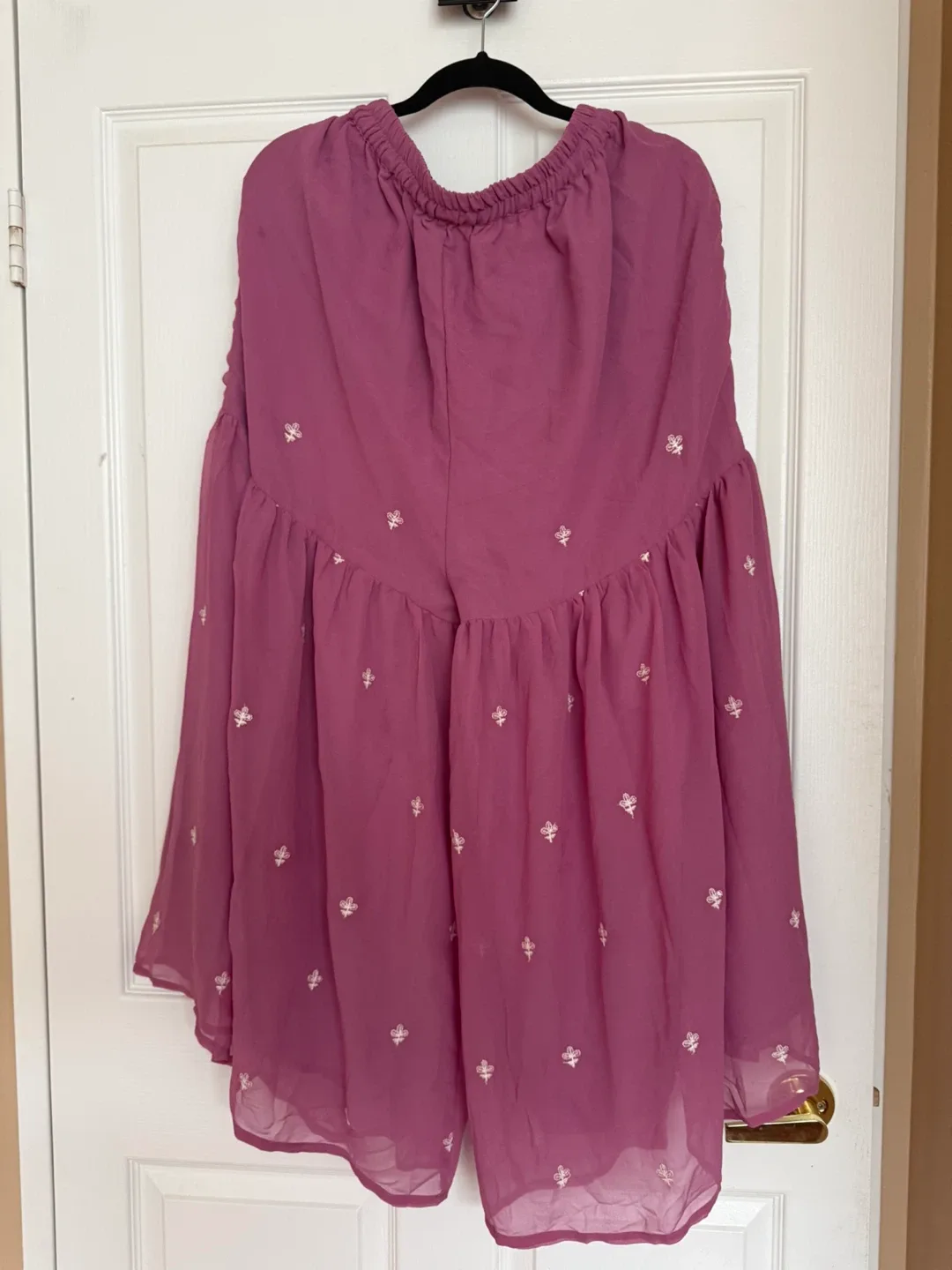 Embroidered Kurta Set - XL( ✅ Price Negotiable) WORN ONCE ONLY!! image indicator(9)