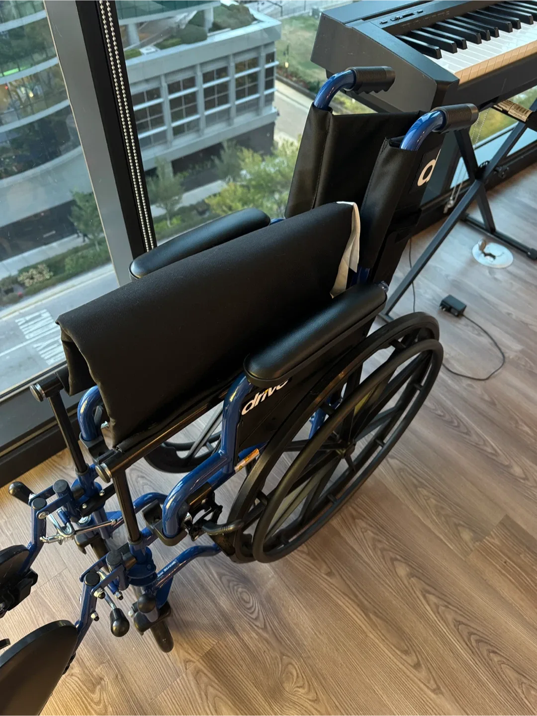 Drive Blue & Black folding Wheelchair image indicator(2)