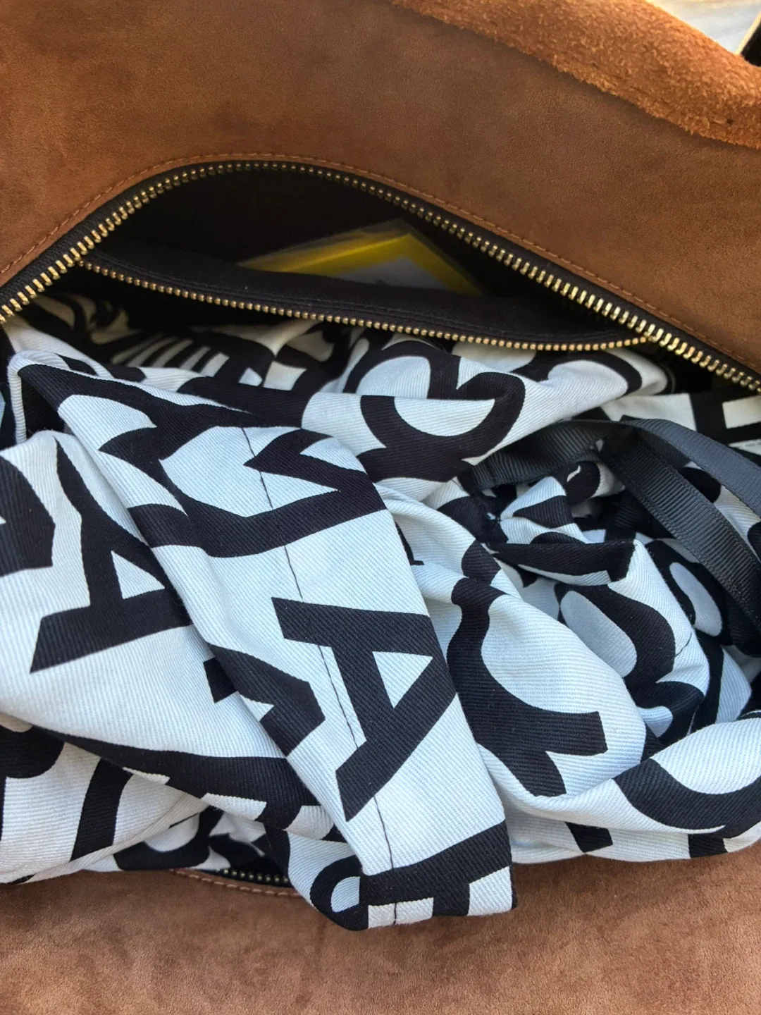 Marc Jacobs The Tote Bag - Brown Suede image indicator(8)