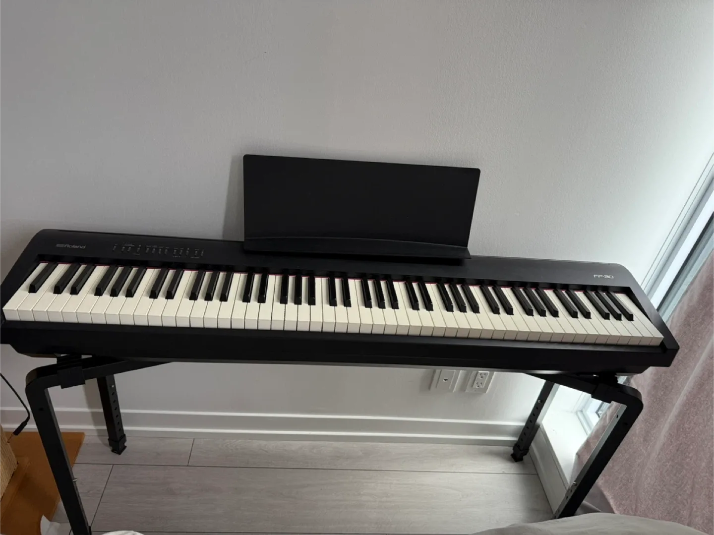 Roland FP-30 Digital Piano thumbnail