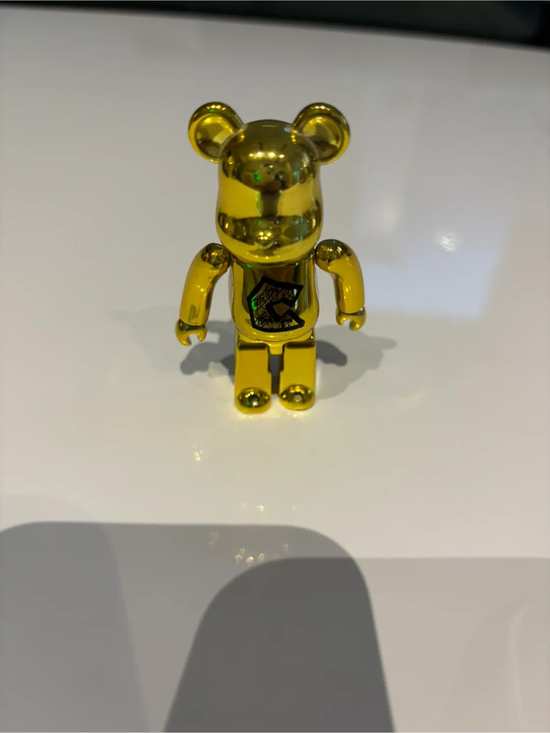 MEDICOM TOY Bearbrick Gold image indicator(4)