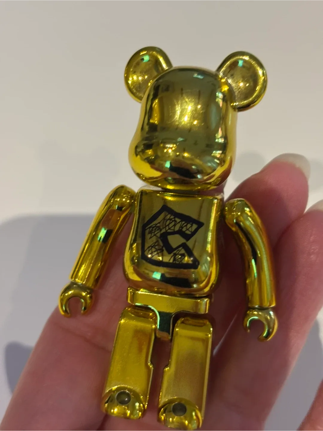 MEDICOM TOY Bearbrick Gold - best offer thumbnail