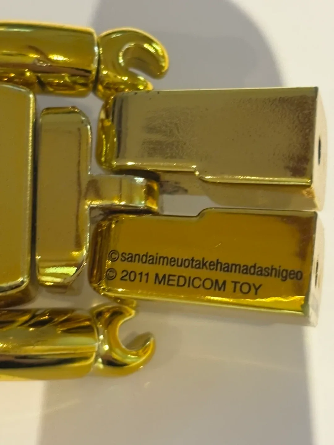 MEDICOM TOY Bearbrick Gold image indicator(3)