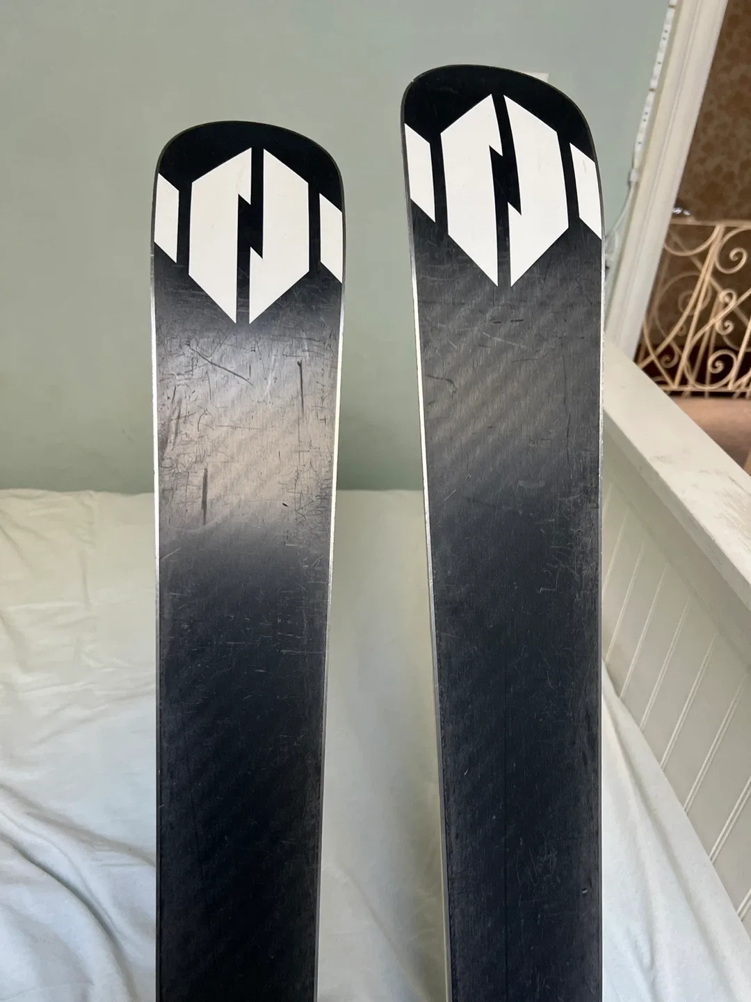 Volkl Mantra JR 158 Skis image indicator(5)