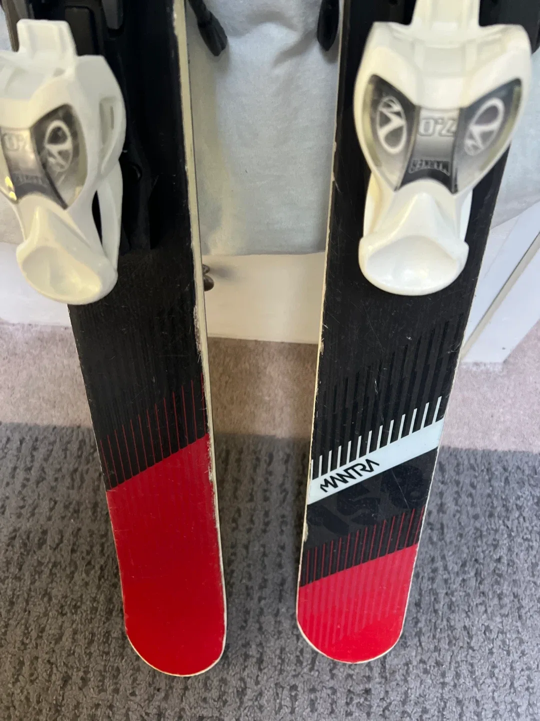 Volkl Mantra JR 158 Skis image indicator(3)