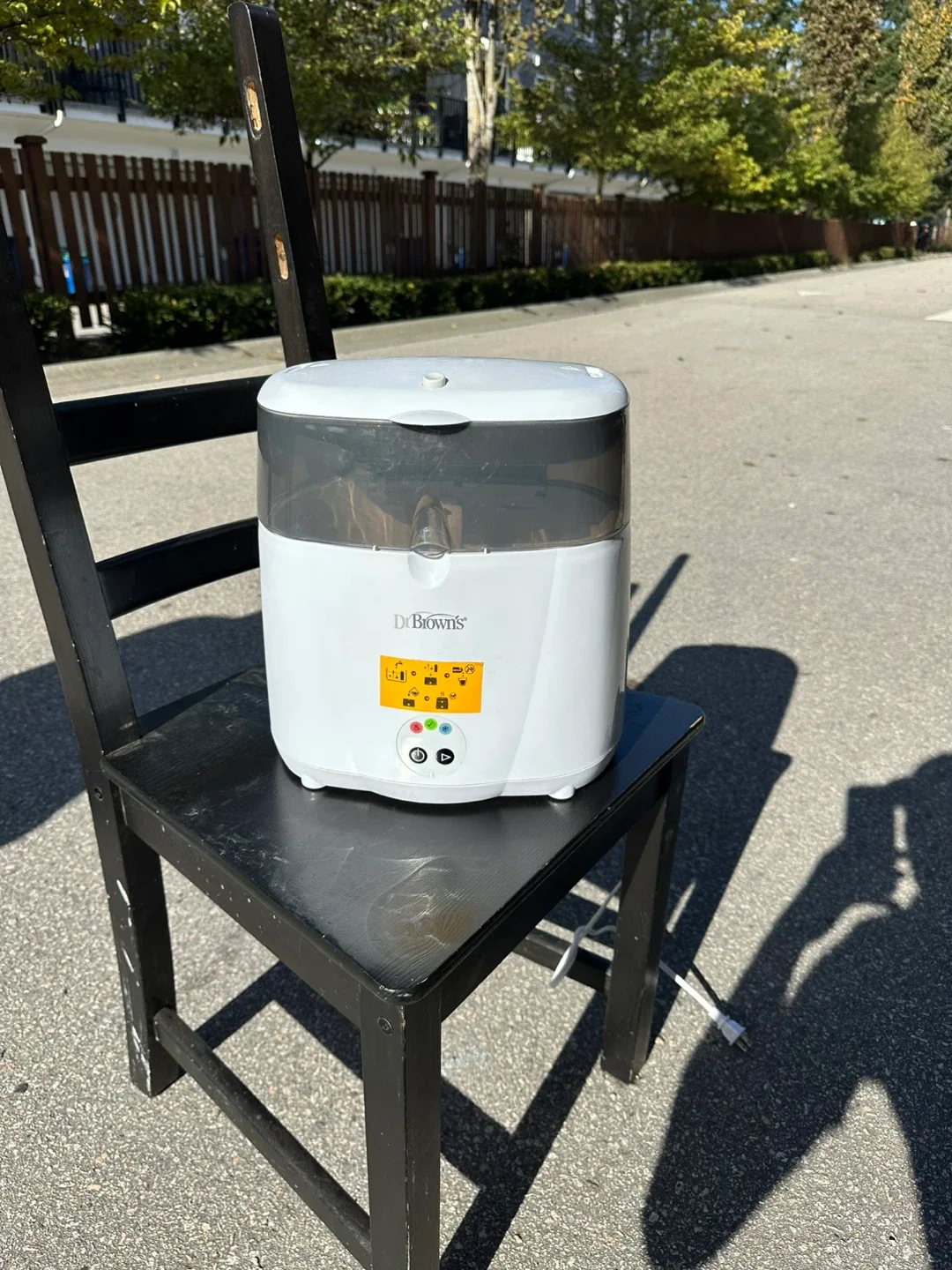 Dr. Brown's Baby Bottle Sterilizer & Munchkin Drying Rack image indicator(5)