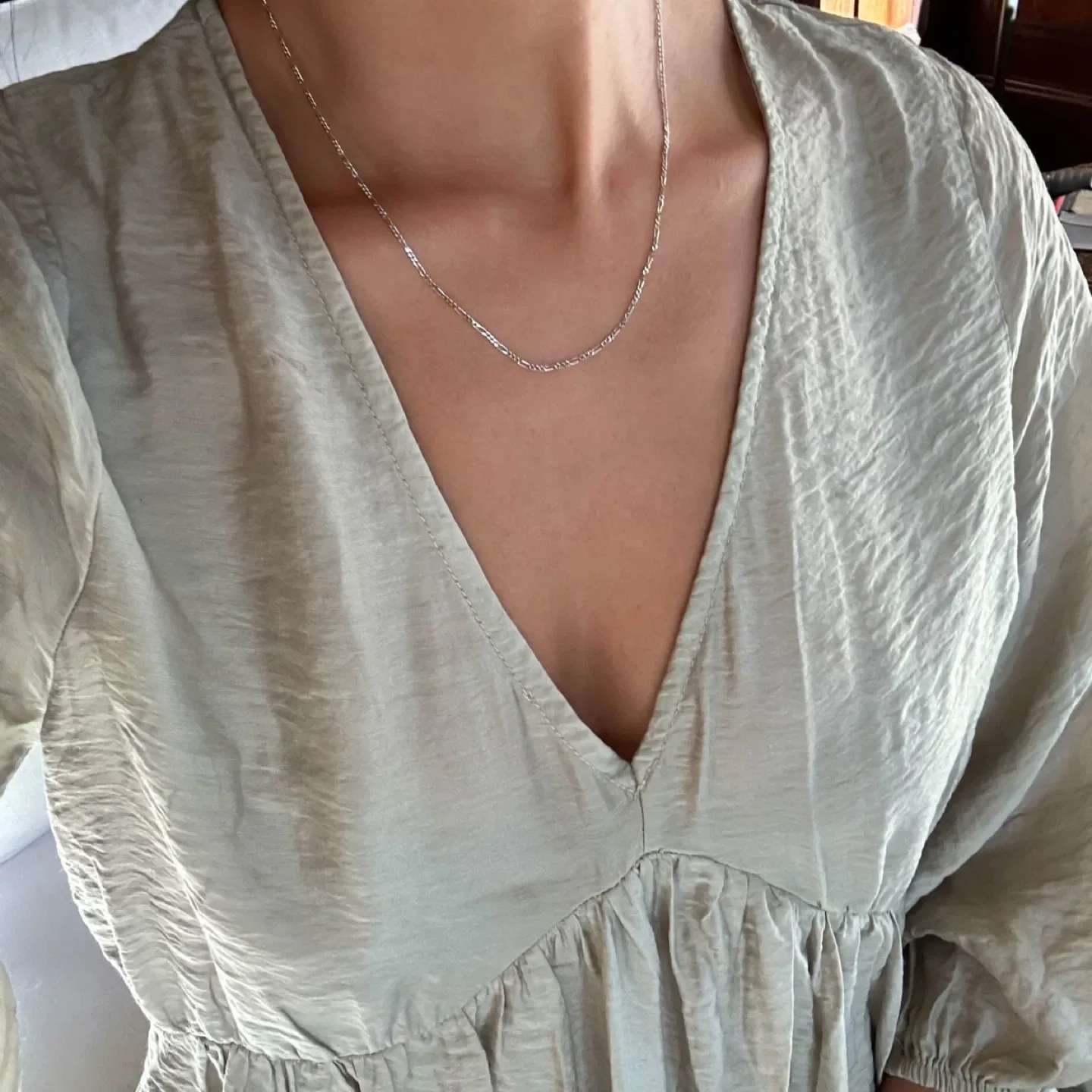 Silver Necklace image indicator(2)