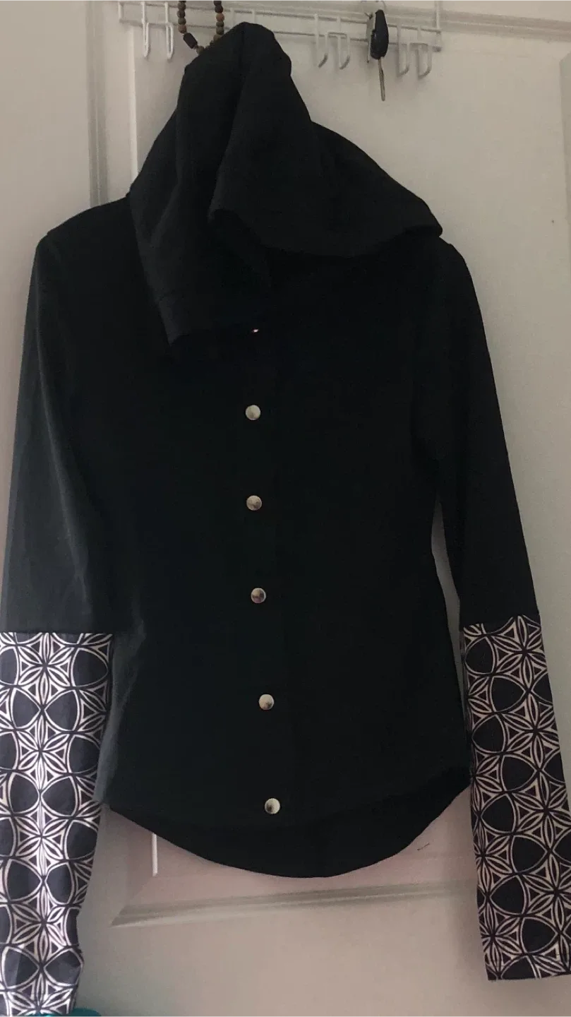 Hooded Button-Up Blouse - Black with Patterned Sleeves