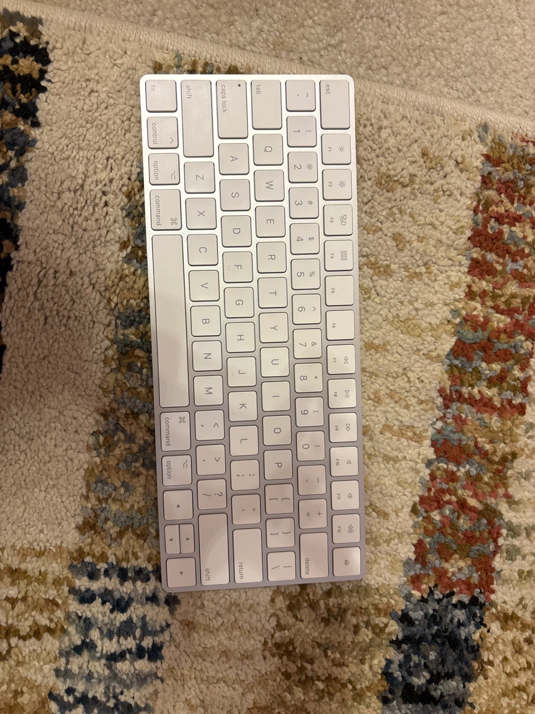 Apple Magic Keyboard - Silver