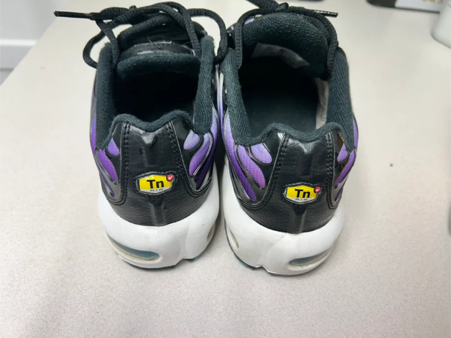 Nike Air Max Plus TN Purple/White - US 4Y image indicator(2)