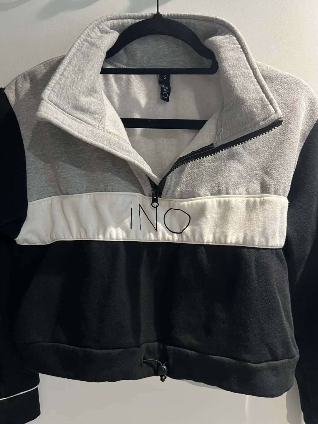 INO Colour Block Cropped Pullover - Size Small thumbnail