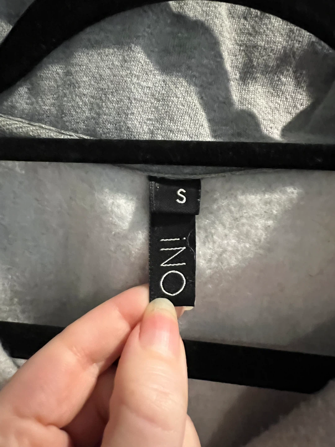 INO Colour Block Cropped Pullover - Size Small - photo 4