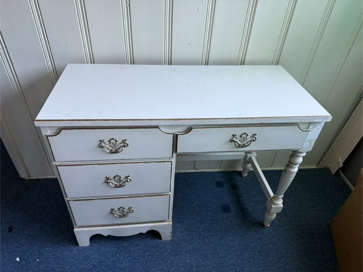 White Vintage Desk thumbnail