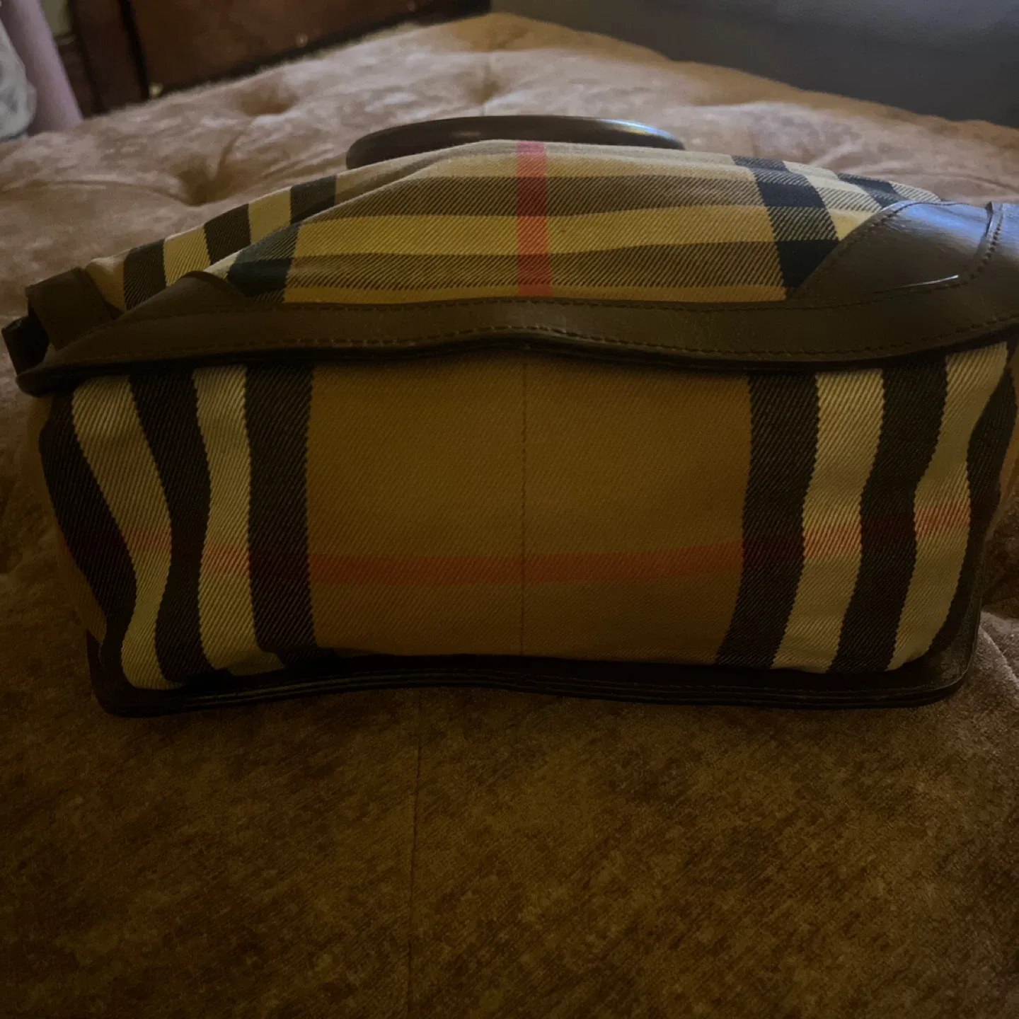 Beautiful Designer inspired Handbag image indicator(3)