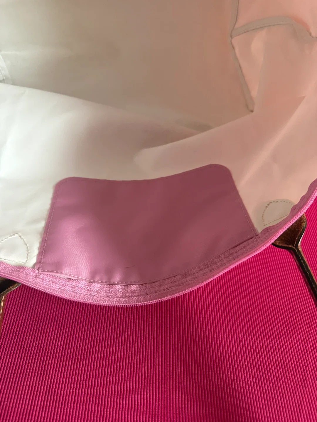 Authentic Longchamp Large Tote Bag - Great for Travel/Work!! image indicator(6)