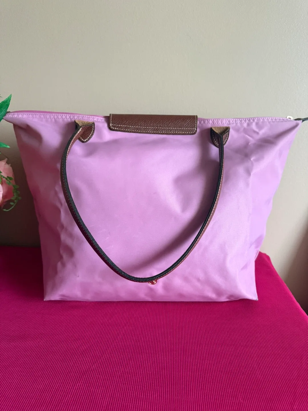 Authentic Longchamp Large Tote Bag - Great for Travel/Work!! image indicator(4)