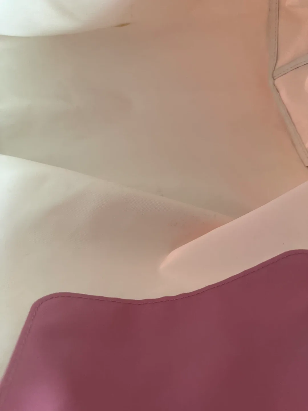 Authentic Longchamp Large Tote Bag - Great for Travel/Work!! image indicator(9)