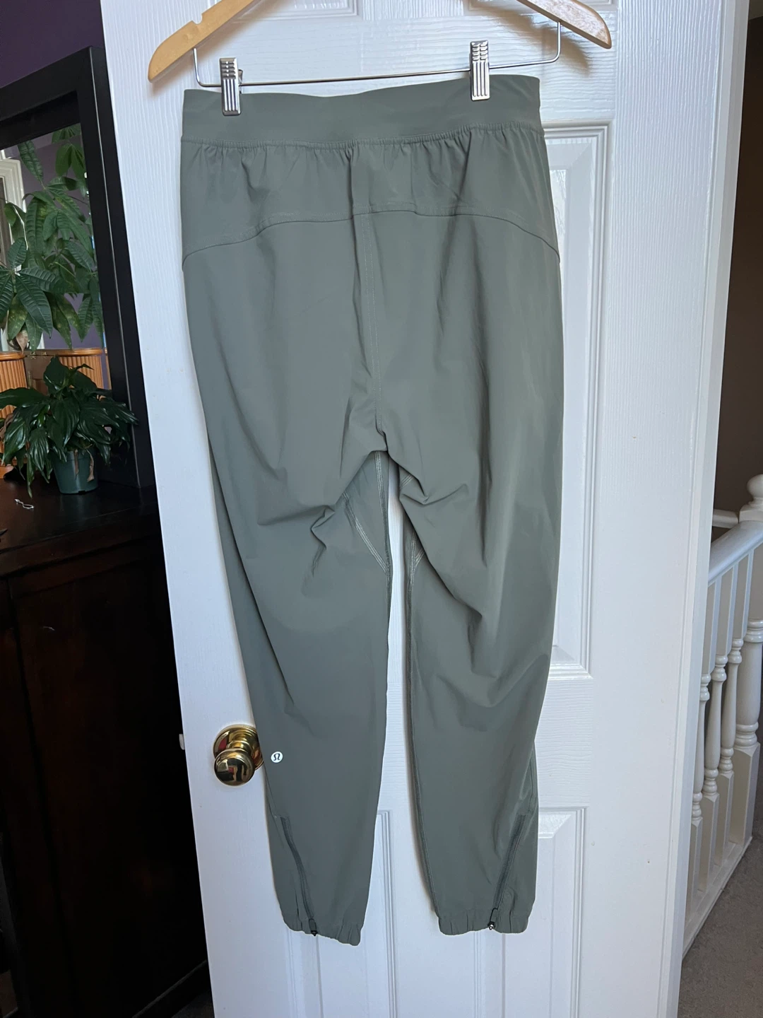 Lulu Adapted State High-Rise Joggers size 6 - photo 3