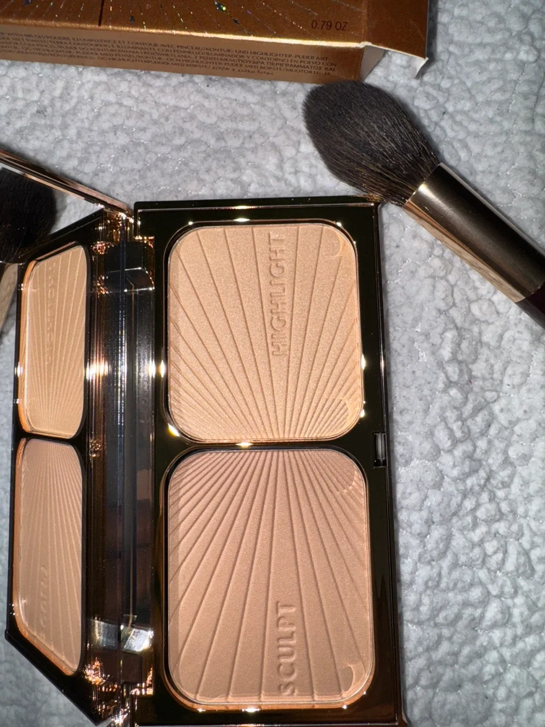 Charlotte Tilbury Filmstar Bronze & Glow Palette image indicator(3)