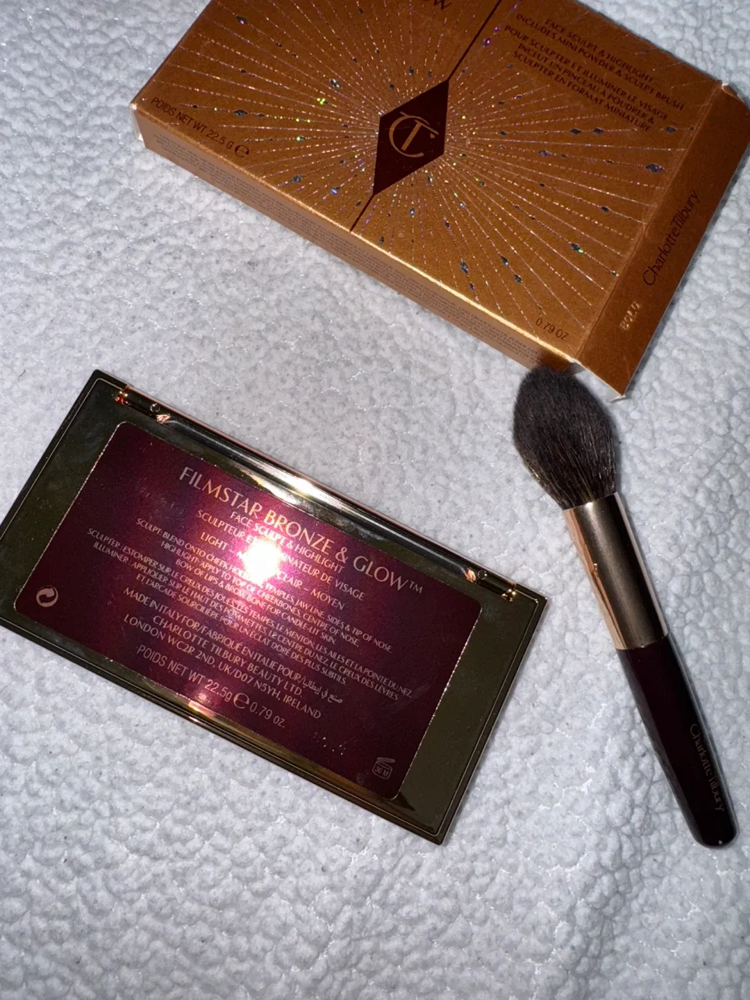 Charlotte Tilbury Filmstar Bronze & Glow Palette image indicator(6)