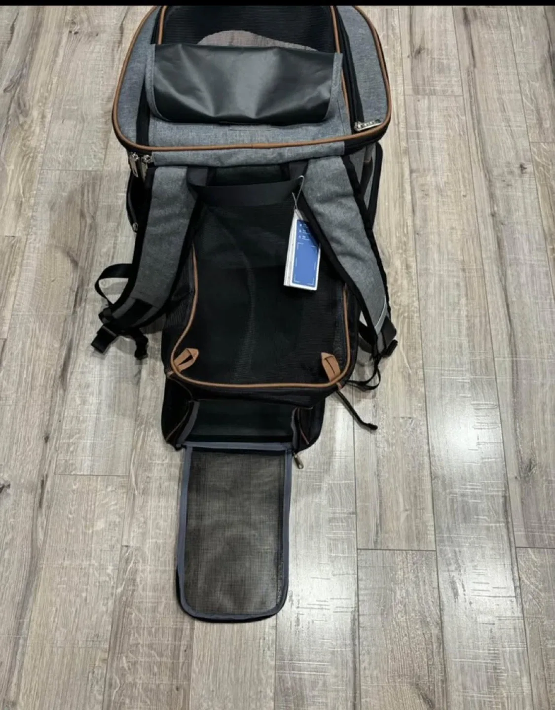 Expandable Pet Carrier Backpack - Grey image indicator(2)