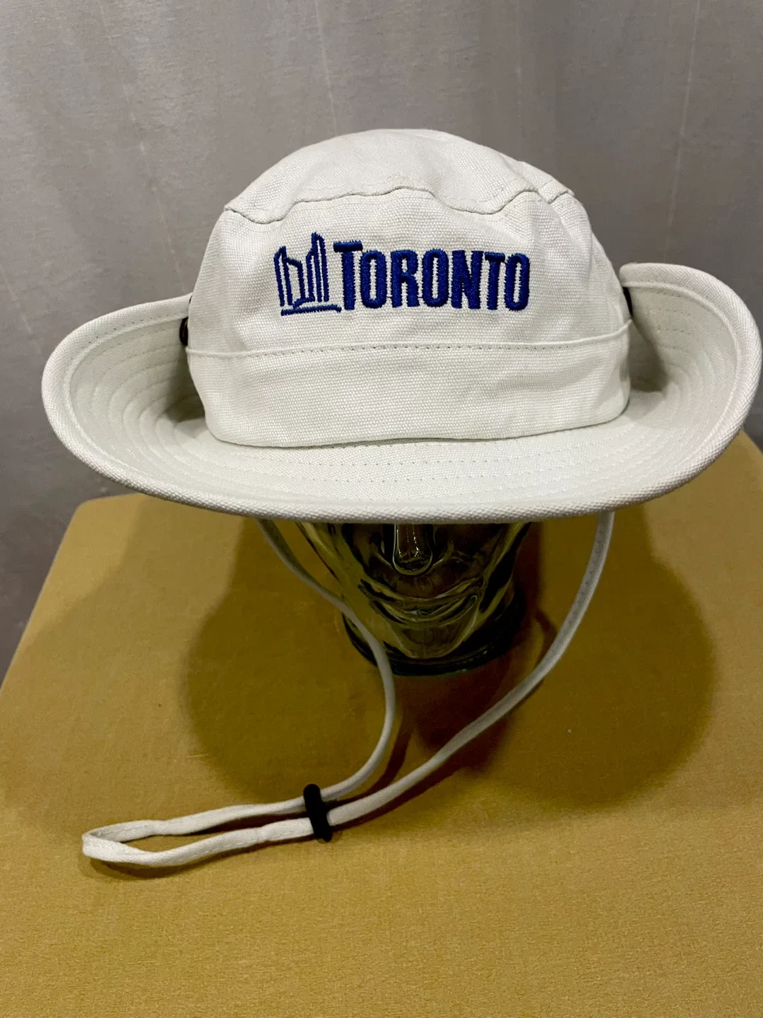 Toronto Bucket Hat - White image indicator(3)