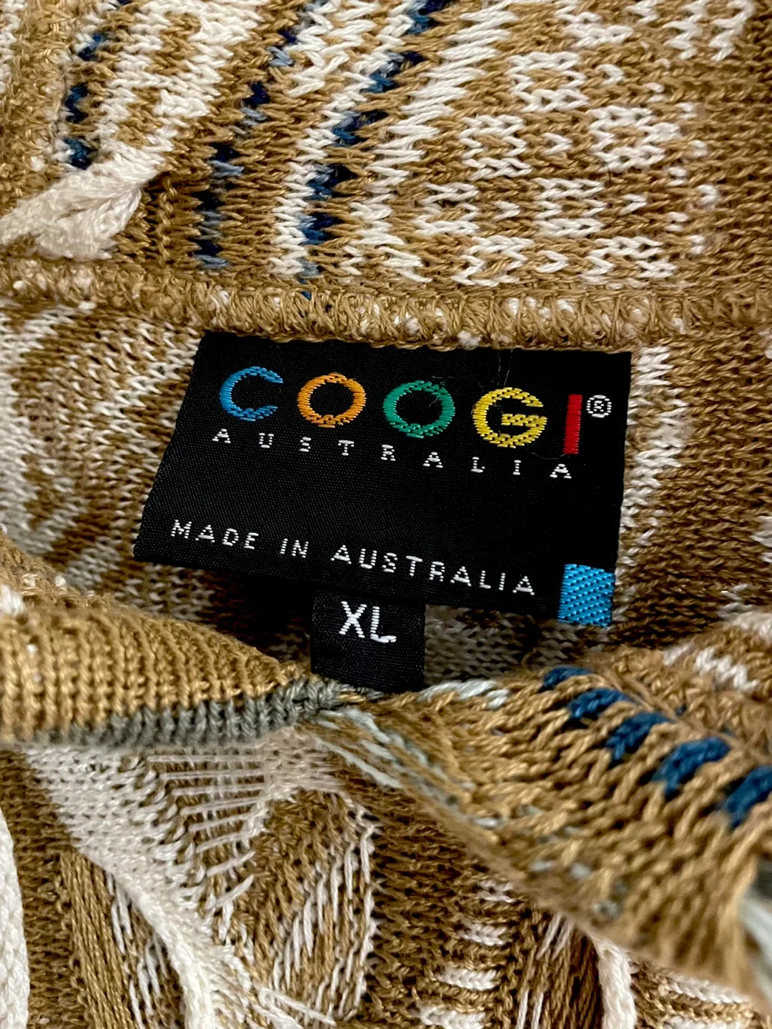 Authentic RARE Vintage Coogi Australia 3D Knit Hoodie – Size XL thumbnail