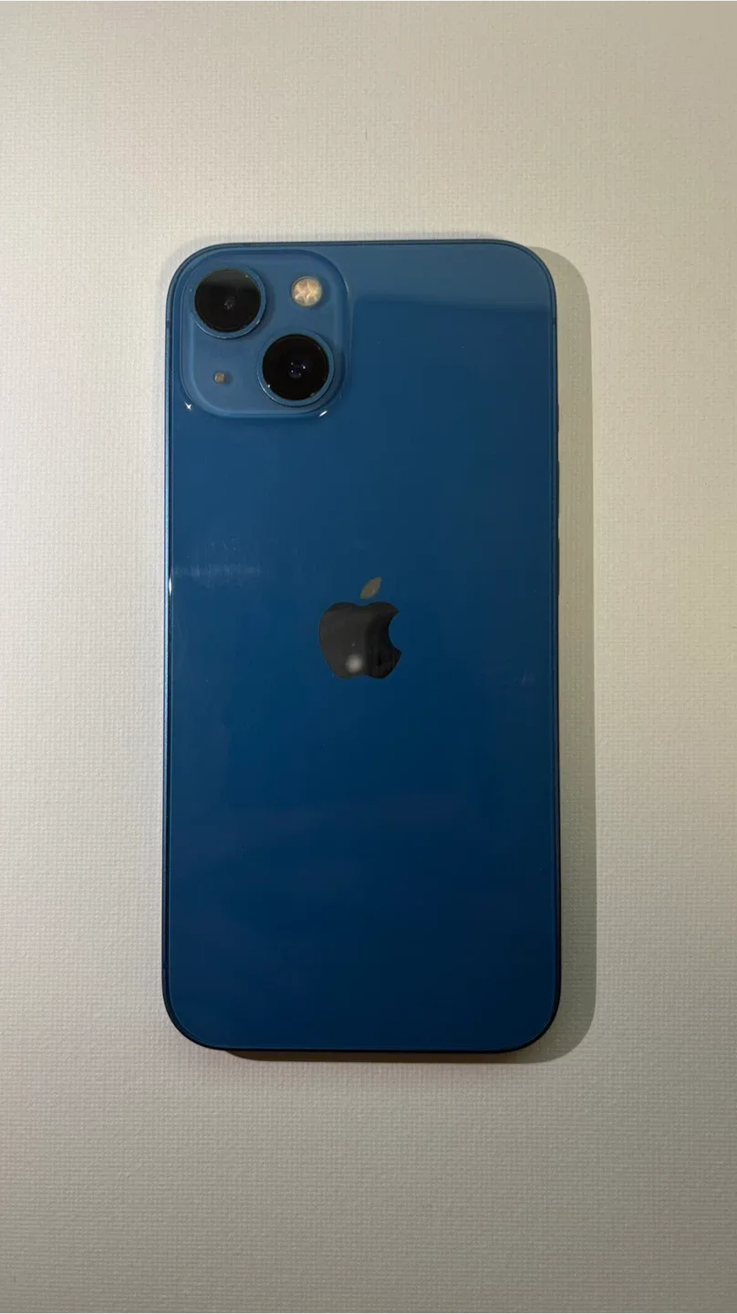 iPhone 13 thumbnail