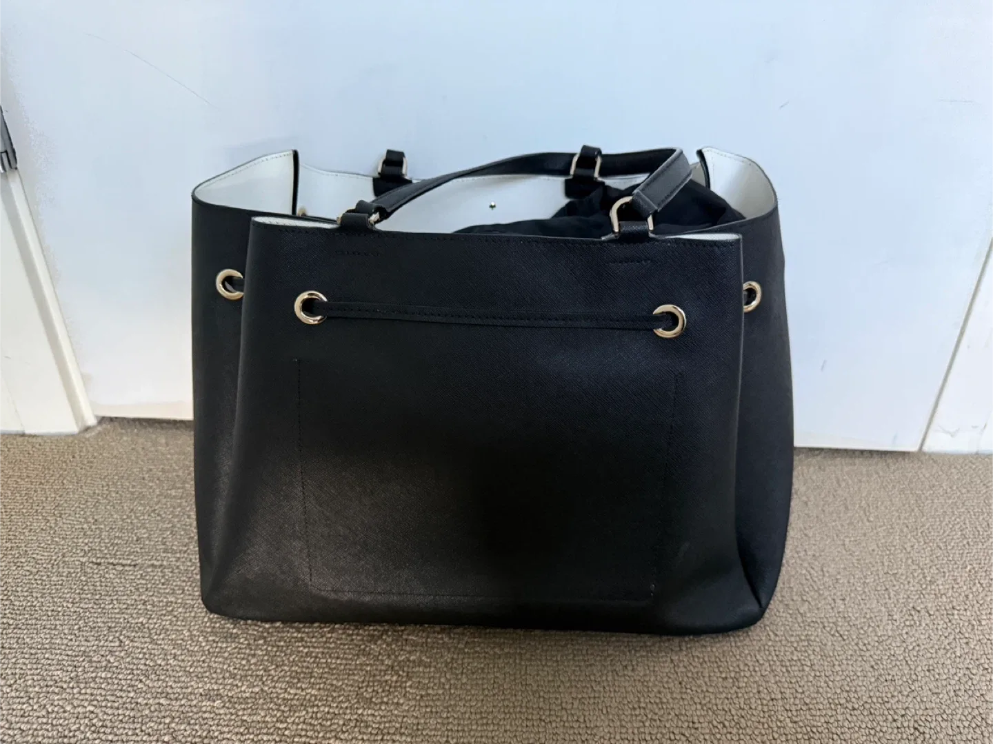 Kate Spade Black Tote Bag image indicator(2)