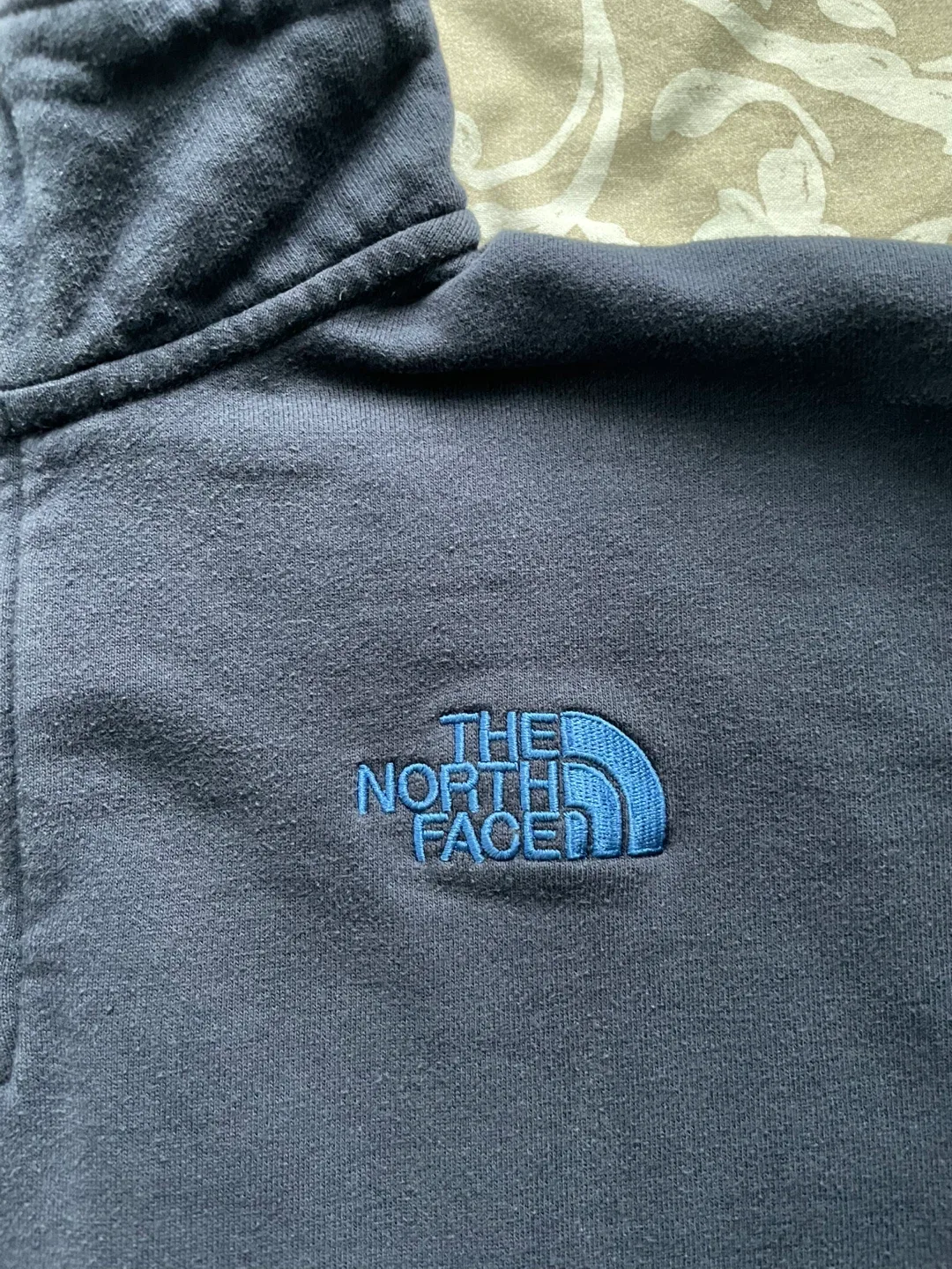 The North Face Pullover Men's Medium image indicator(2)