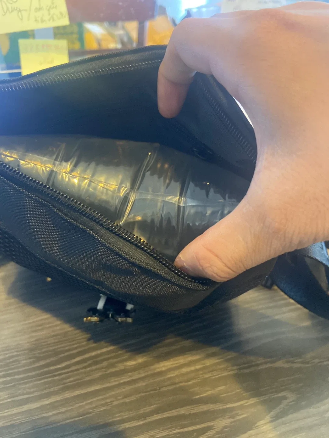 Trapstar London Black Shoulder Bag image indicator(4)