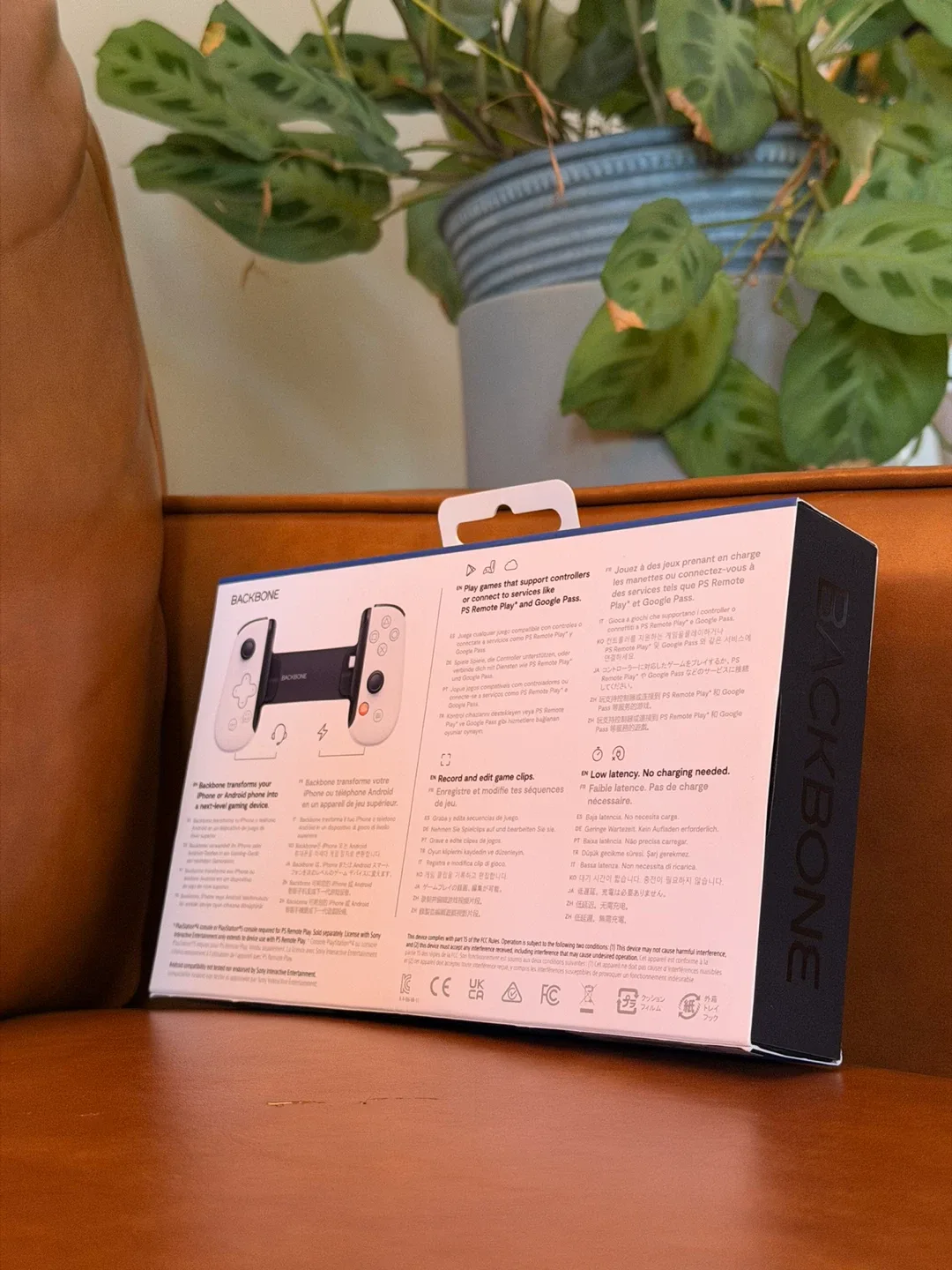 Backbone One Mobile Gaming Controller C type 2nd gen image indicator(2)