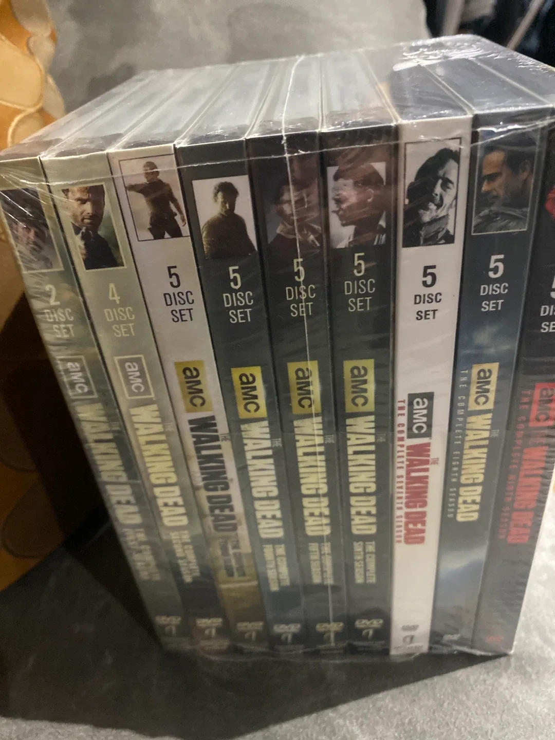 The Walking Dead DVD Seasons 1-6 image indicator(3)